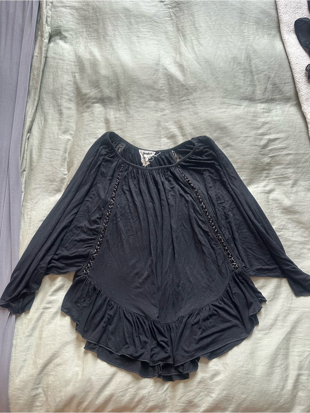 LF x Jaase Black Ruffled Hem Long Sleeve Tunic - Picture 2 of 5